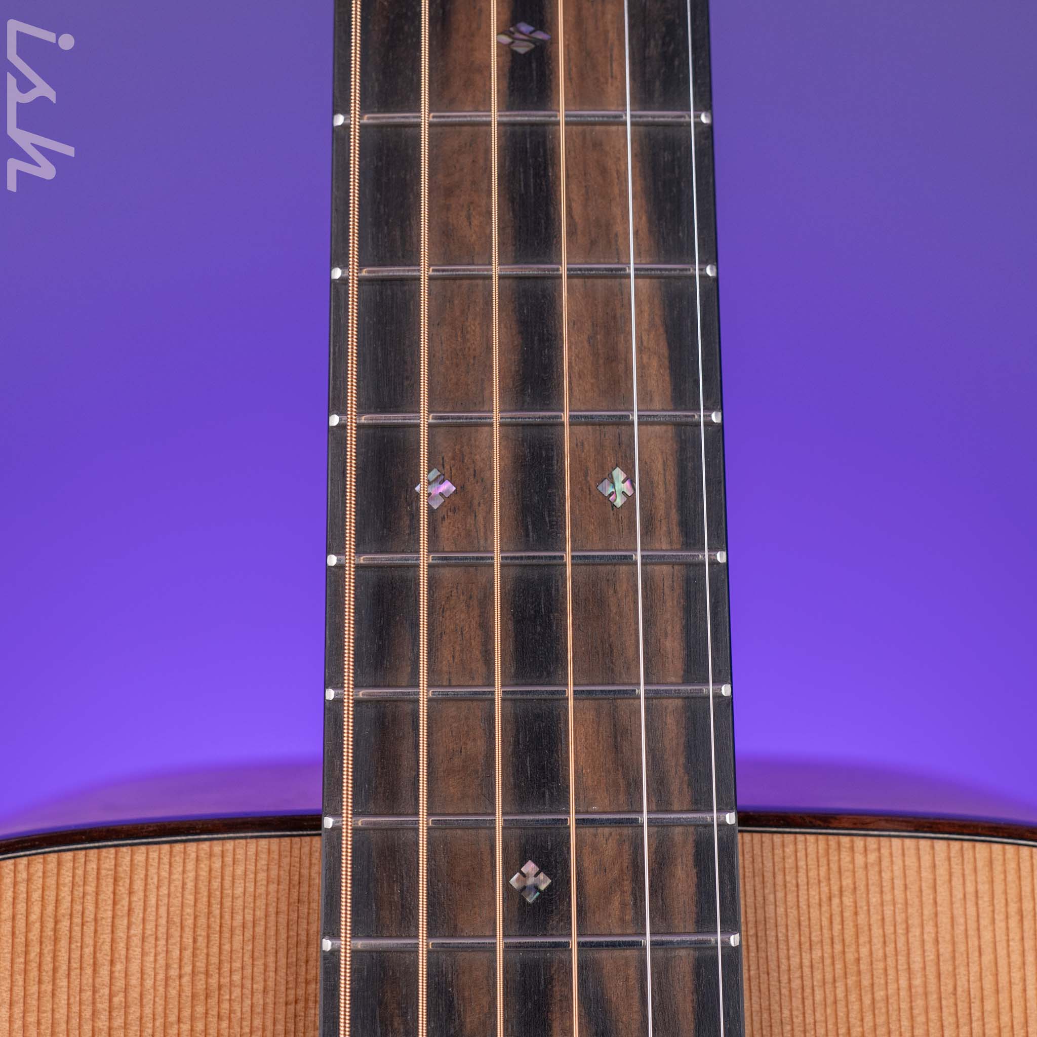 Martin Custom Shop 00-28 Style Western Red Cedar w/ Premium Quilted Maple Back & Sides - Image 7