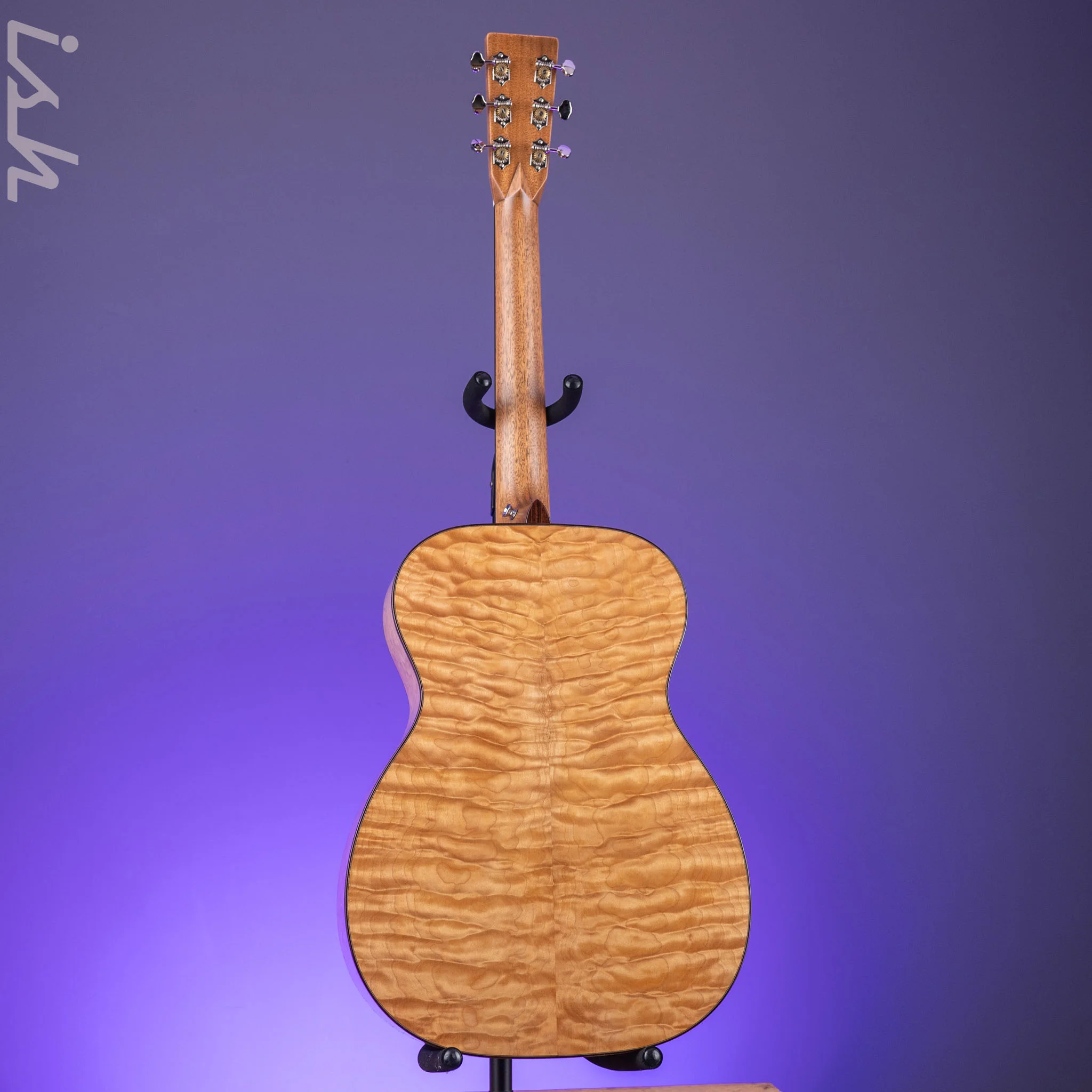 Martin Custom Shop 00-28 Style Western Red Cedar w/ Premium Quilted Maple Back & Sides - Image 9