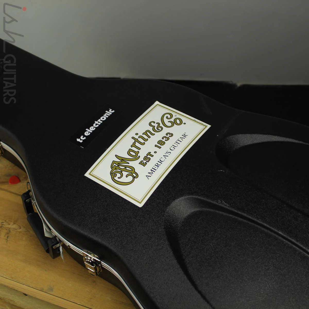 2011 Martin DC Aura Cutaway Acoustic Electric Guitar - Image 15