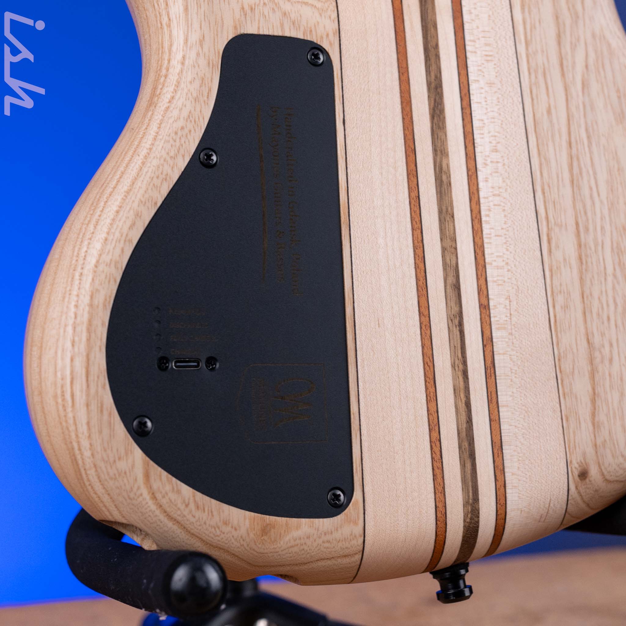 Mayones Cali 4 Bass Sunburst - Image 9
