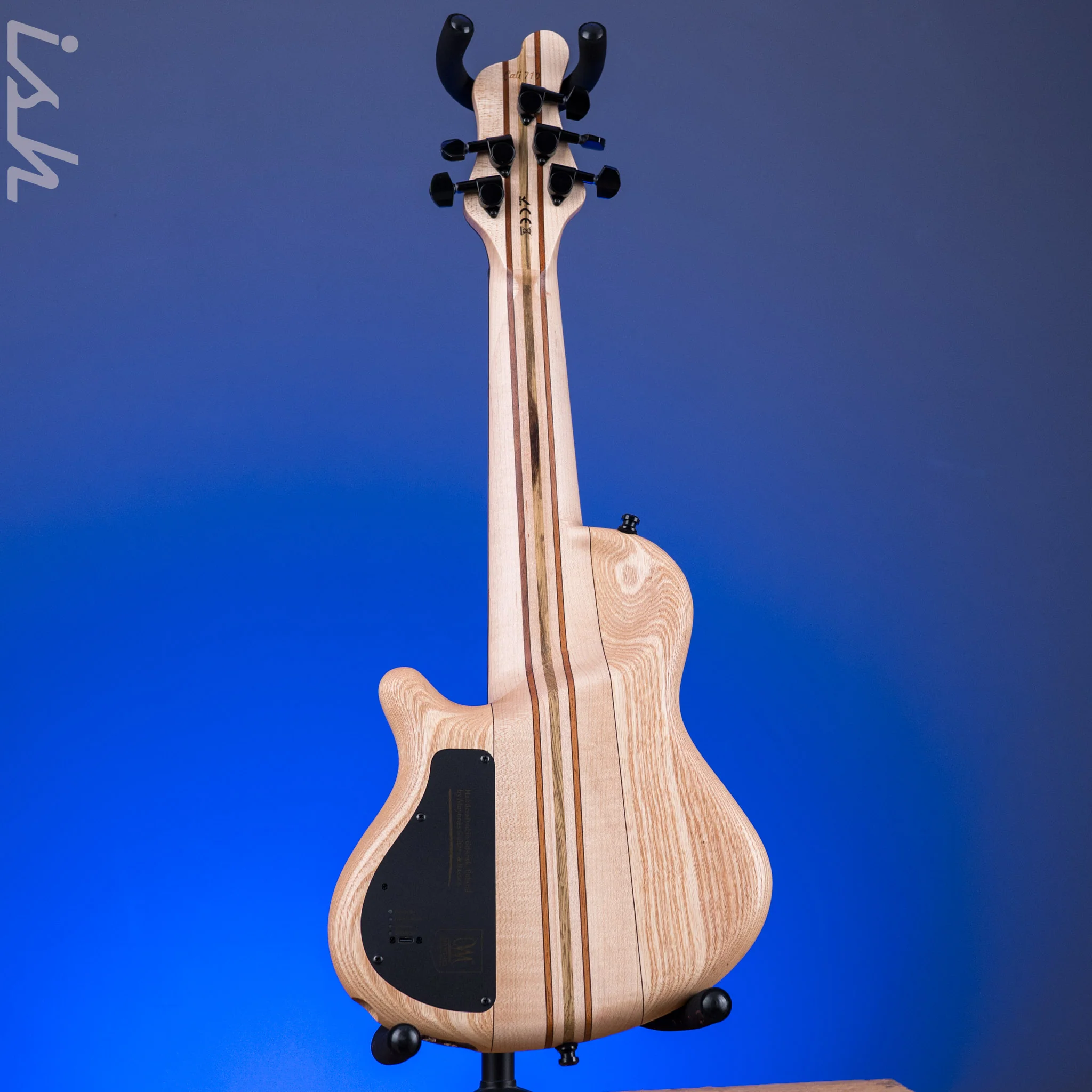Mayones Cali 5 Fretless Mini Bass Flamed Maple - Image 7