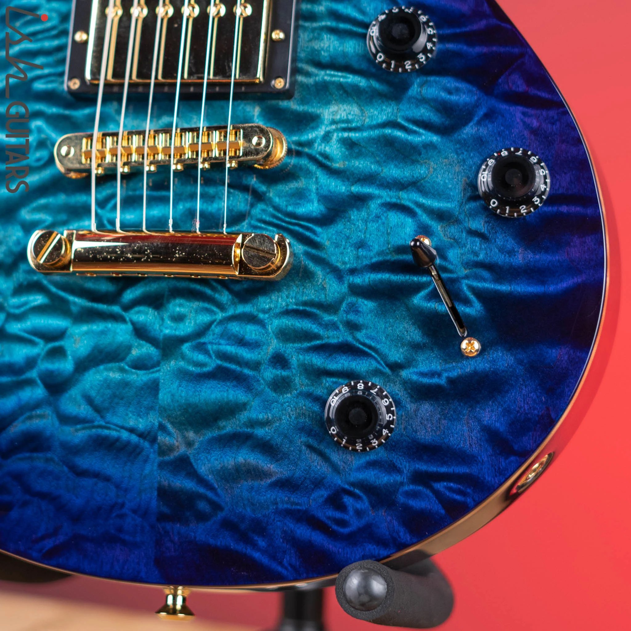 McInturff Taurus Blue Burst - Image 4