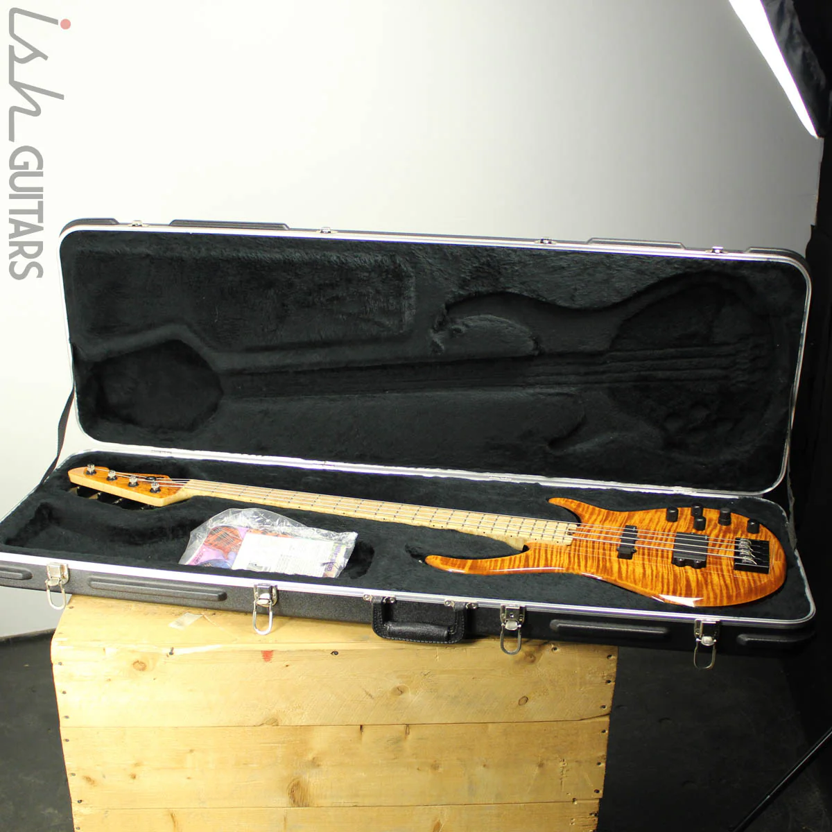 Peavey USA Millennium 4 Plus Tiger Eye Flame - Image 14