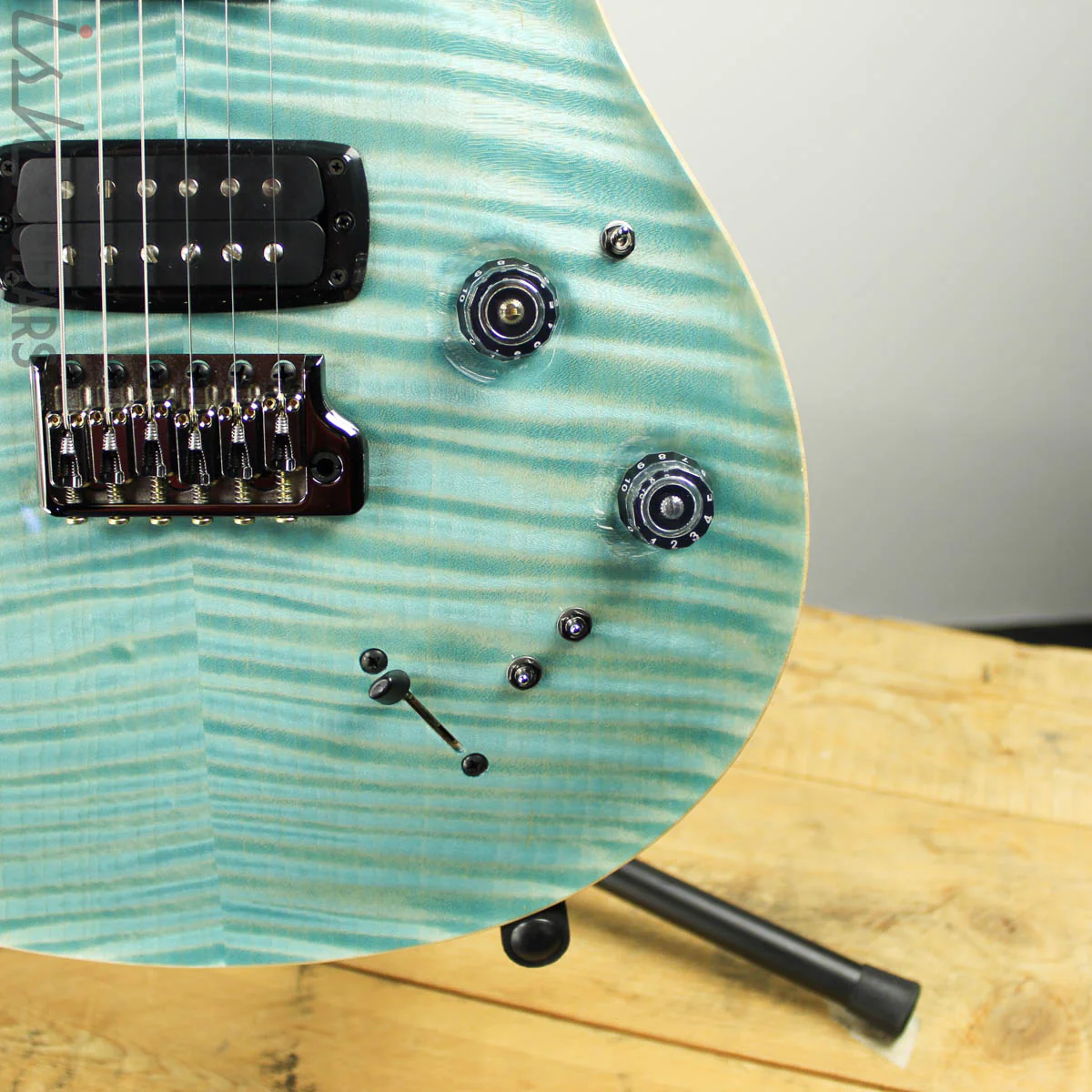 2019 PRS Modern Eagle V Private Stock Limited Glacier Blue - Image 3