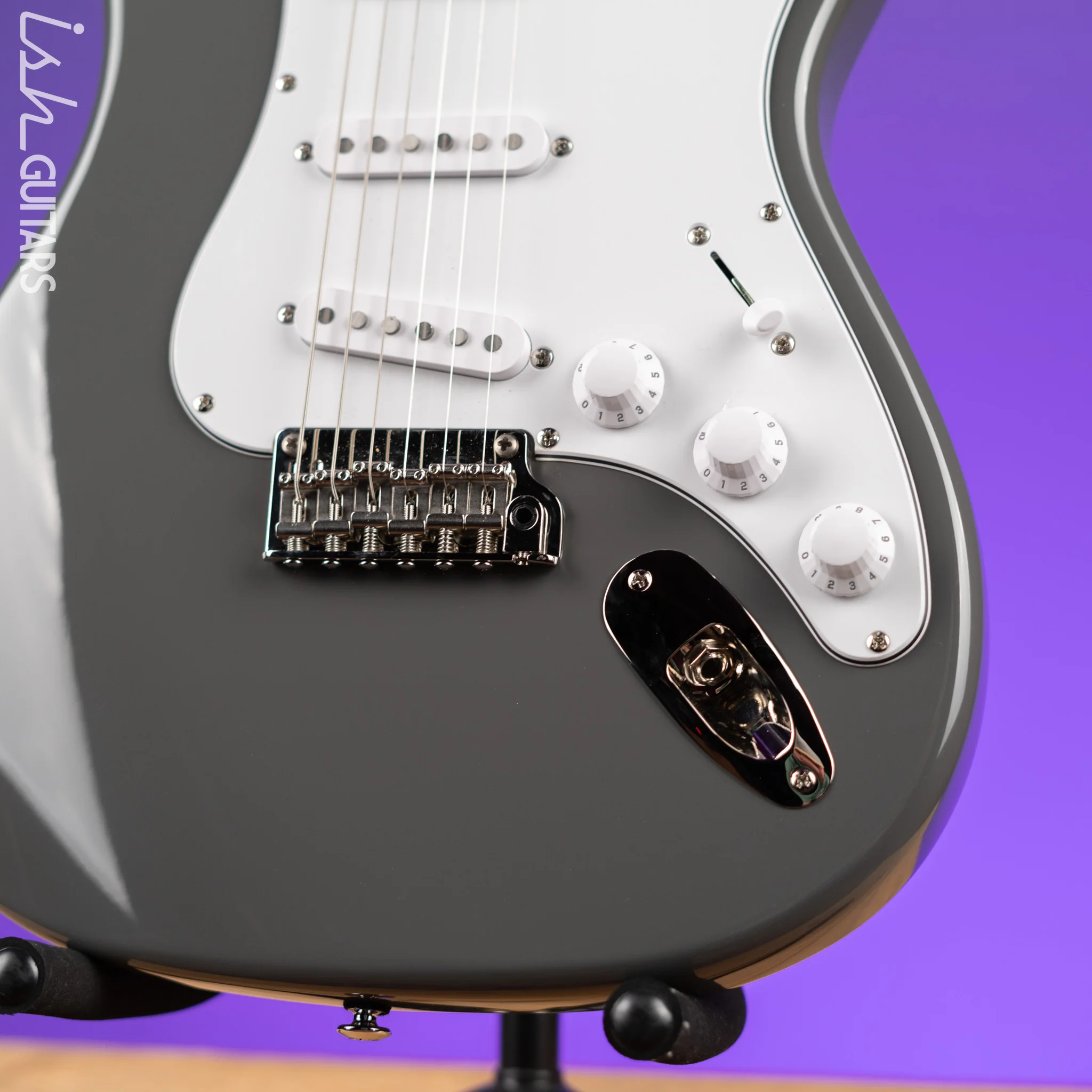 PRS SE Silver Sky Electric Guitar Overland Gray - Maple Fretboard Demo - Image 4