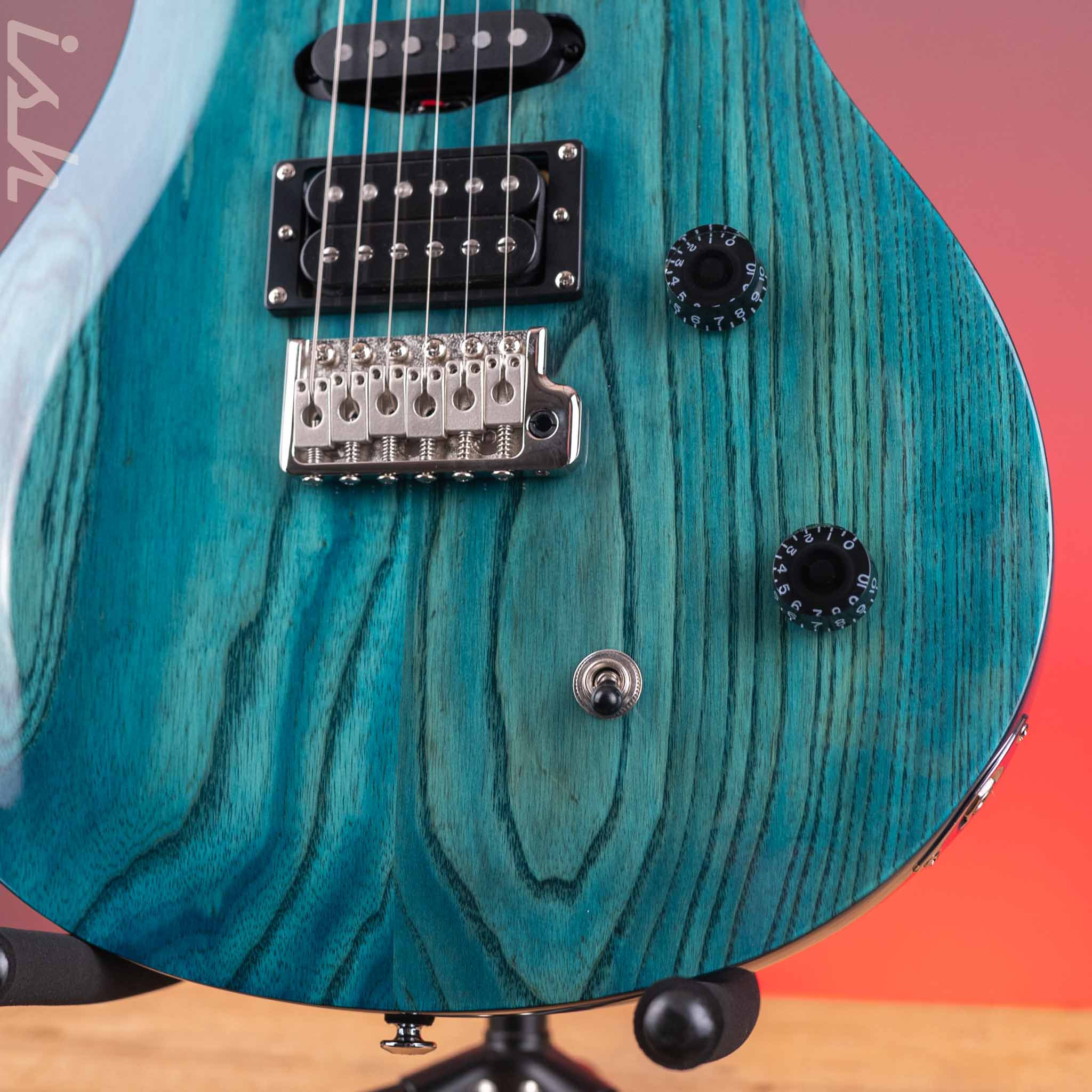 PRS SE Swamp Ash Special Electric Guitar Iri Blue - Image 4