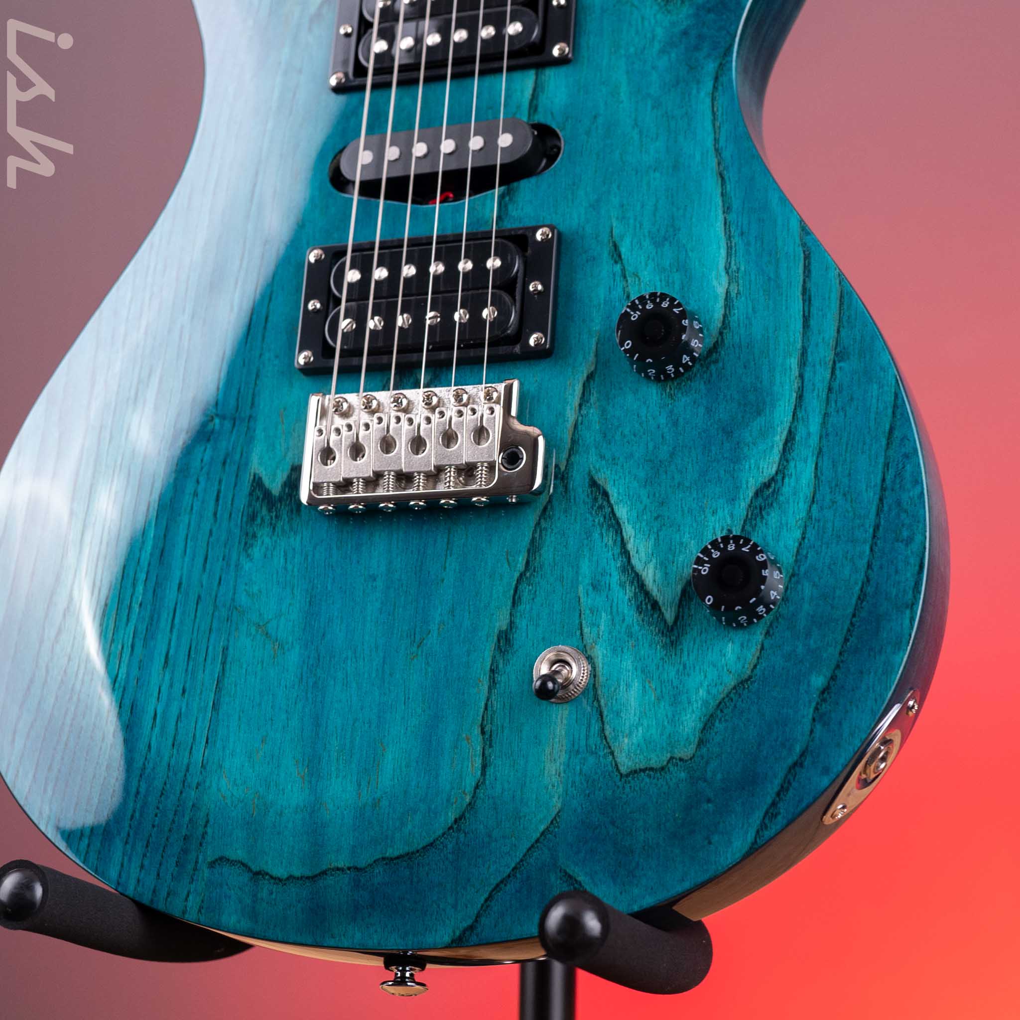 PRS SE Swamp Ash Special Electric Guitar Iri Blue - Image 4