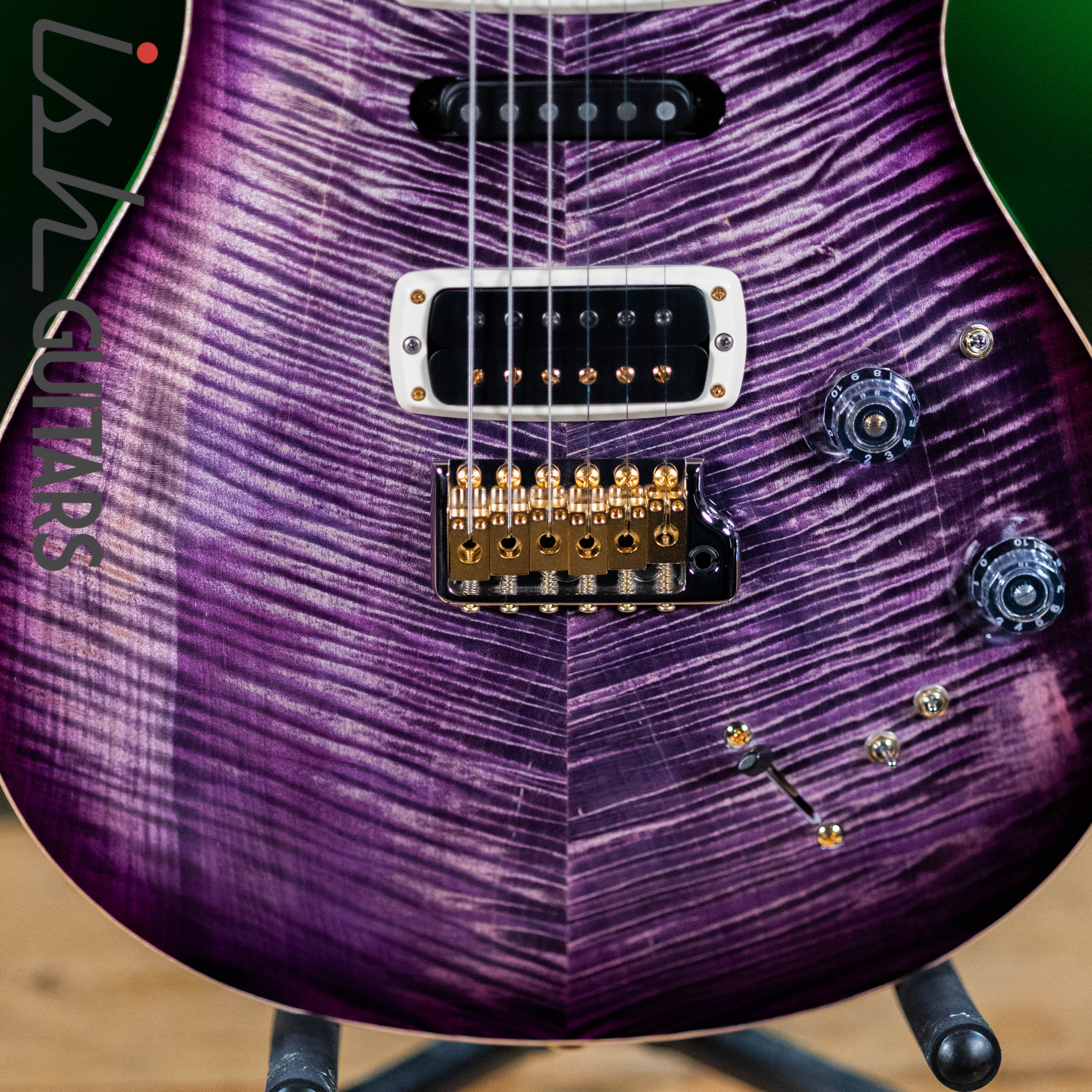 PRS Wood Library Modern Eagle V 10 Top Faded Purple Burst - Image 5