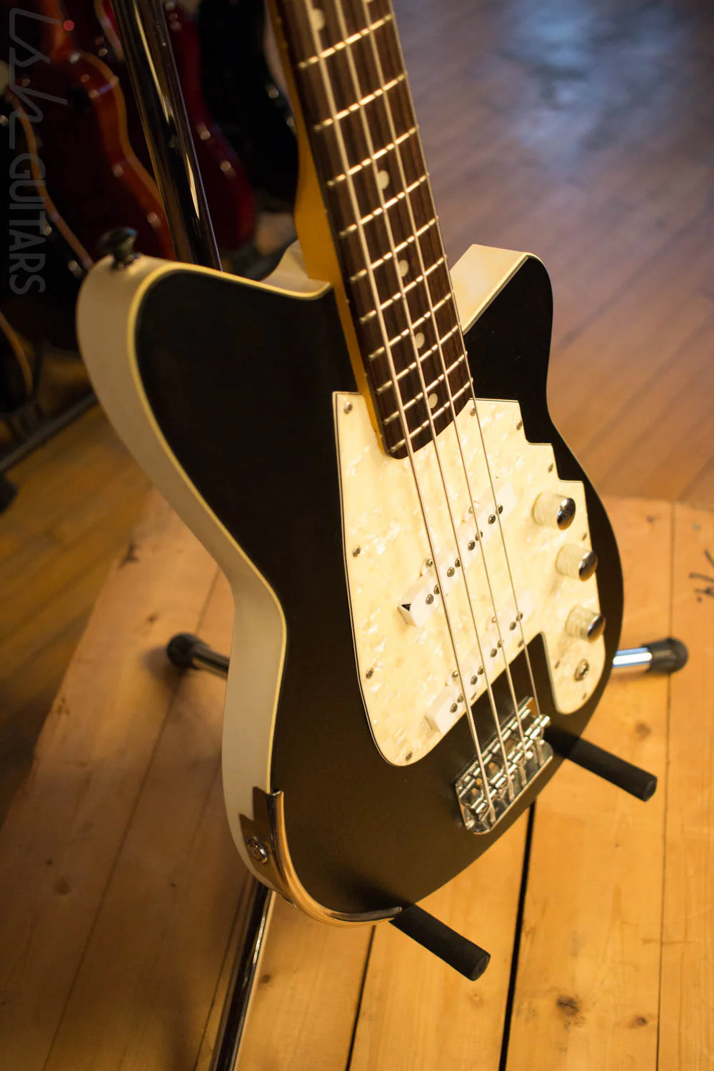 USA Reverend RumbleFish Bass 4 String Early #36 Built RARE - Image 7