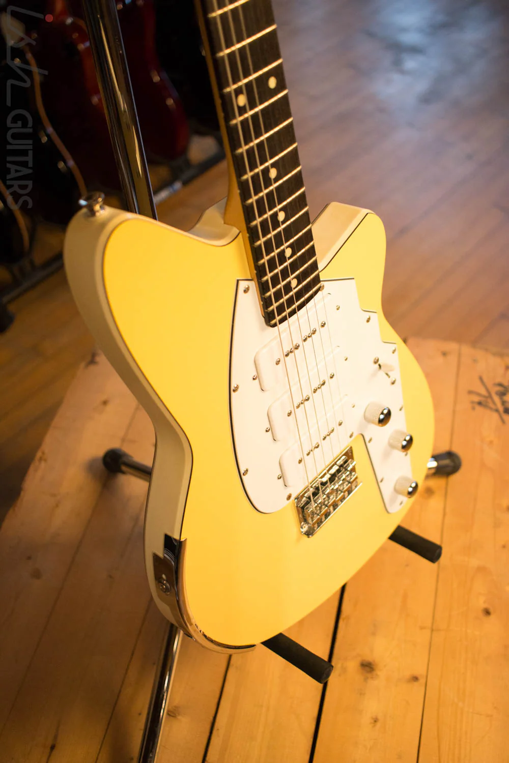 2000's USA Reverend Slingshot Custom Yellow P90's Bass Contour RARE - Image 6