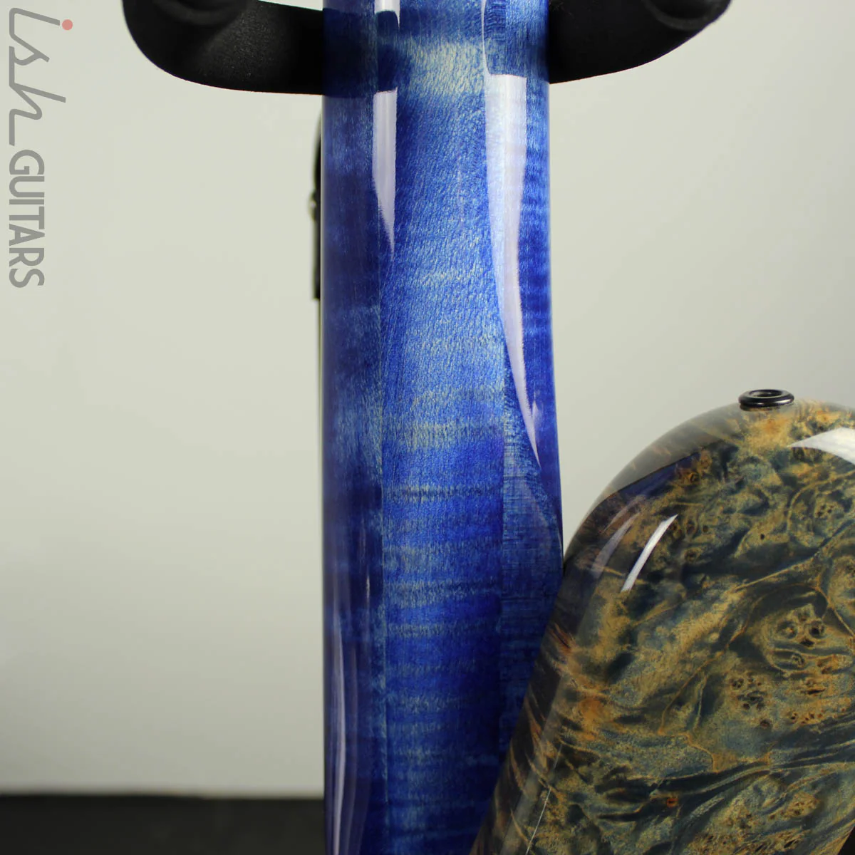 Ritter R8 Singlecut Bass Guitar Solid Maple Burl - Image 14