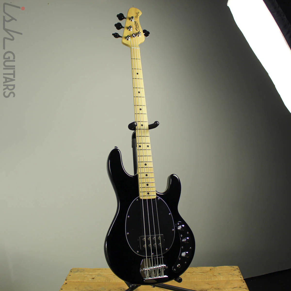 Sterling by Music Man Stingray Ray4 SUB Black - Image 2