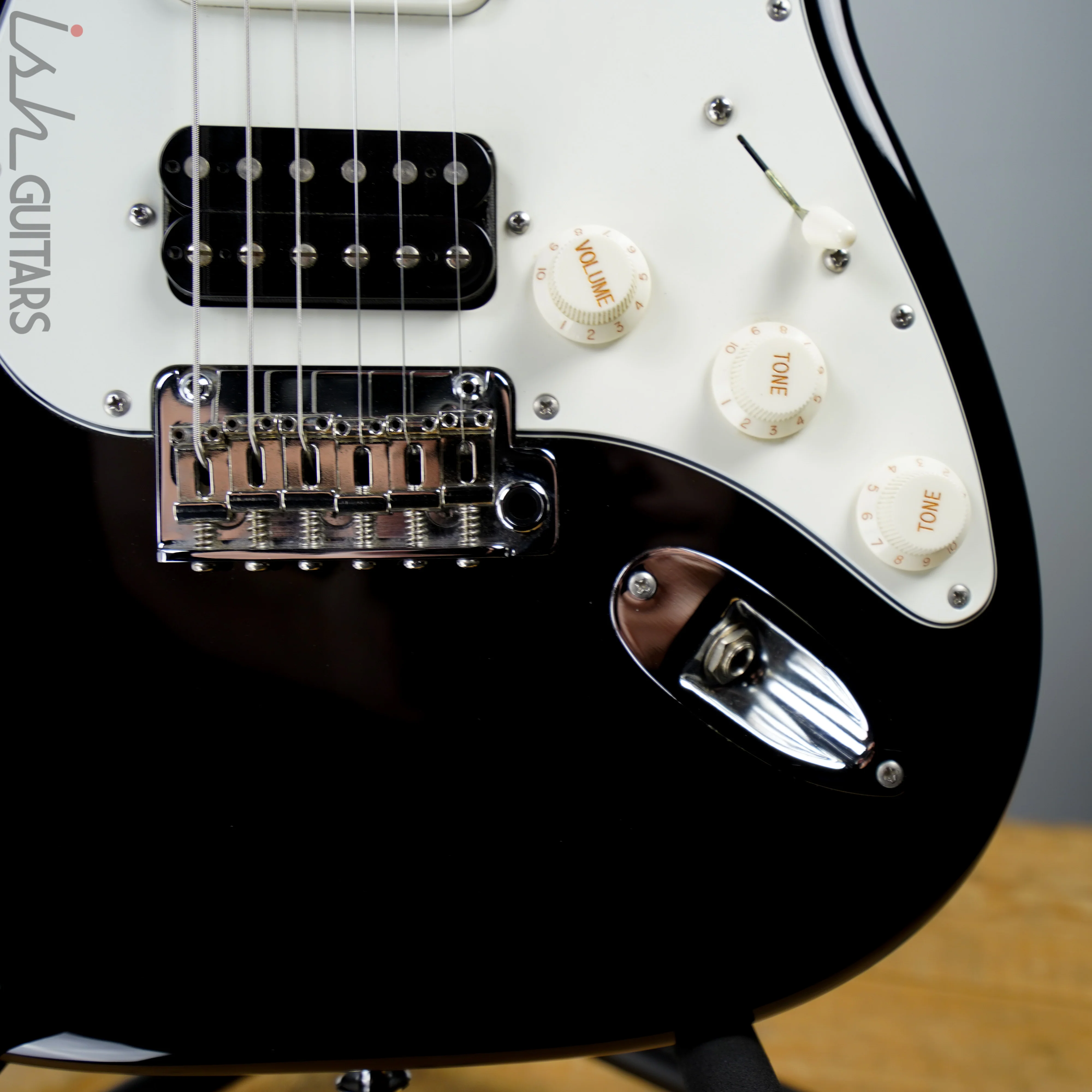Suhr Classic S HSS Black - Image 4