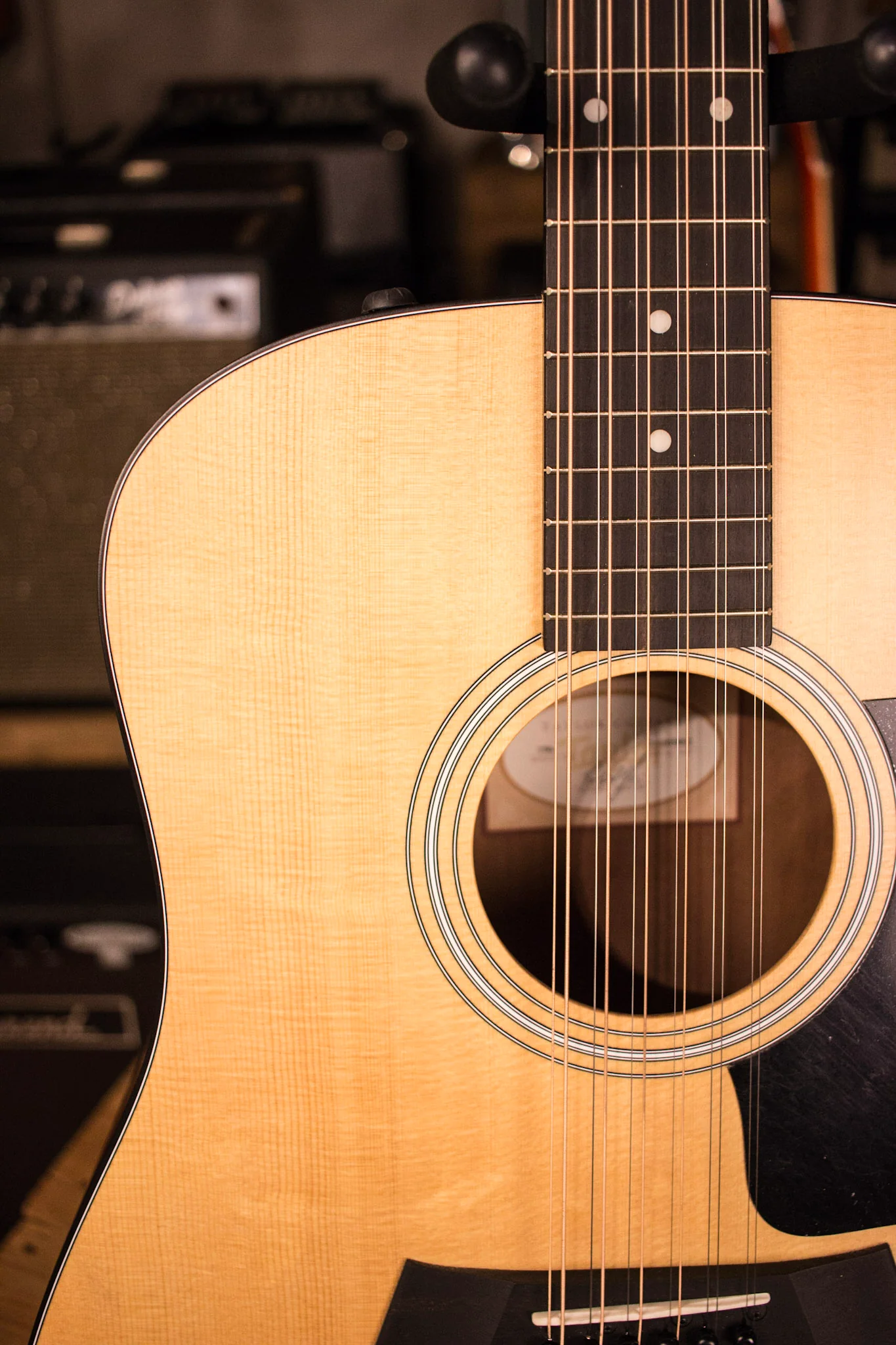 Taylor 100 Series 150e Dreadnought 12-String Acoustic-Electric Guitar Natural - Image 3