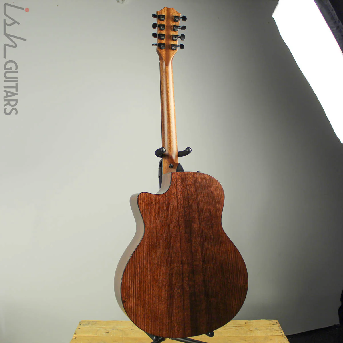 Taylor 326ce Baritone-8 String LTD - Image 6