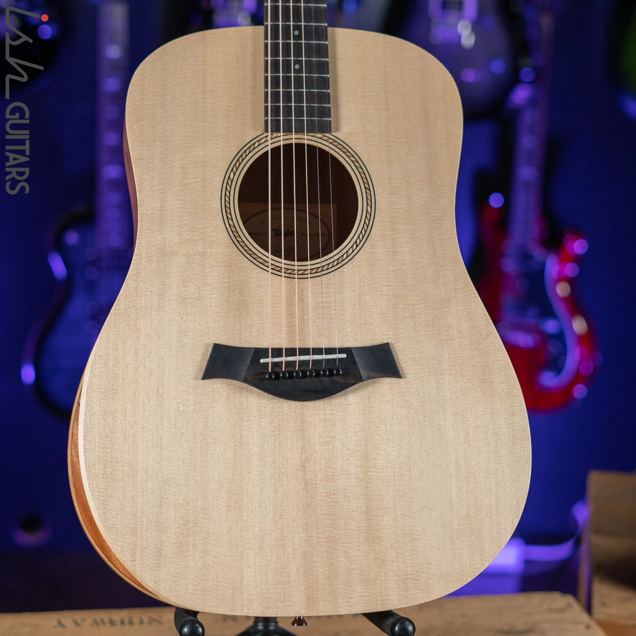 Taylor Academy 10 Natural Acoustic Guitar