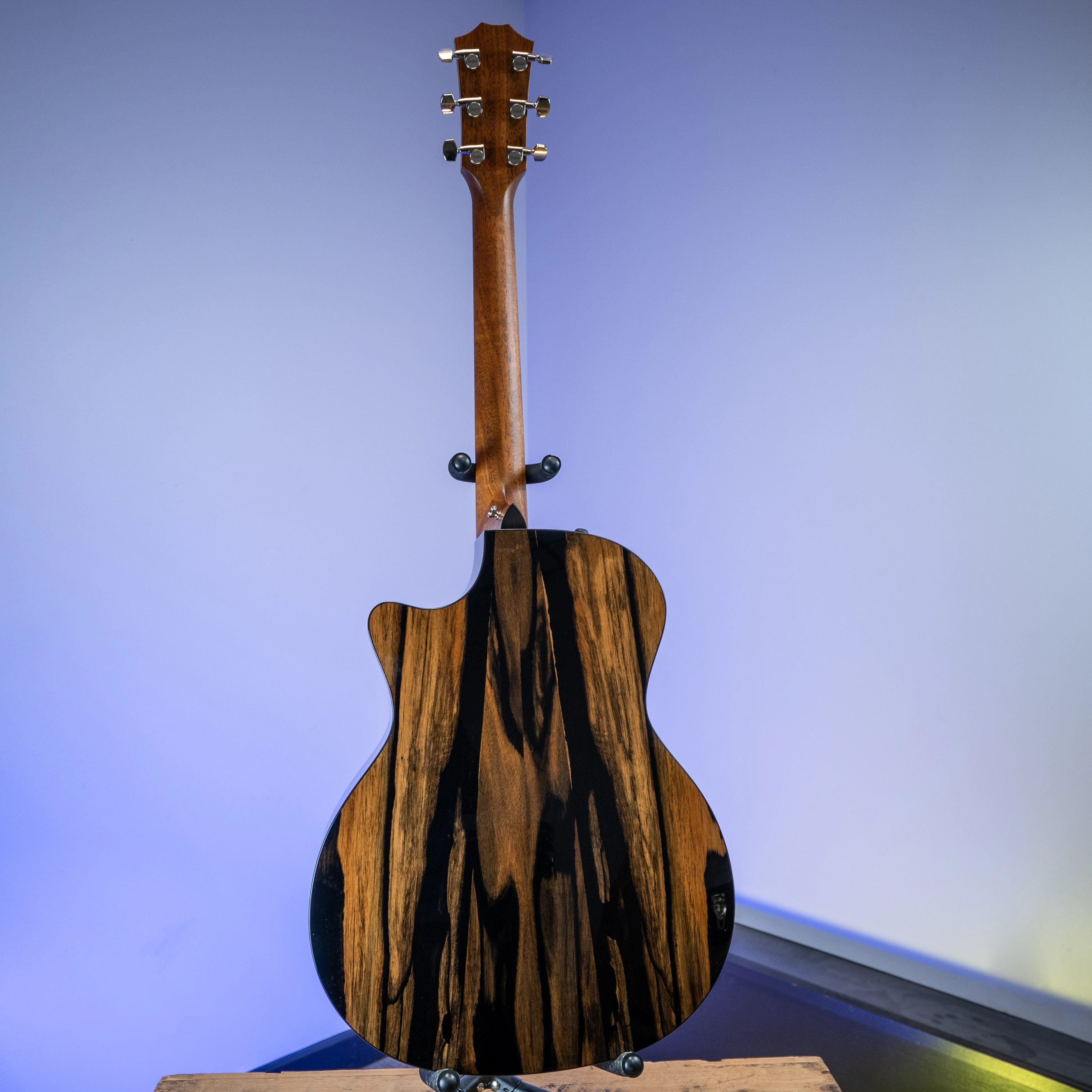 Taylor E14ce LTD Grand Auditorium Spruce/ Striped Ebony - Image 9