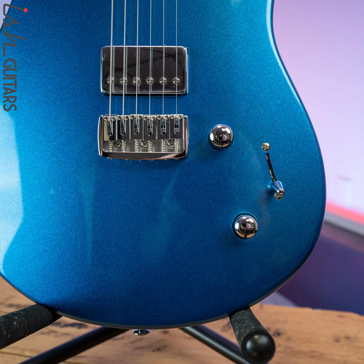 Trinity by Relish Metallic Blue w/ Extra Pickups - Image 4