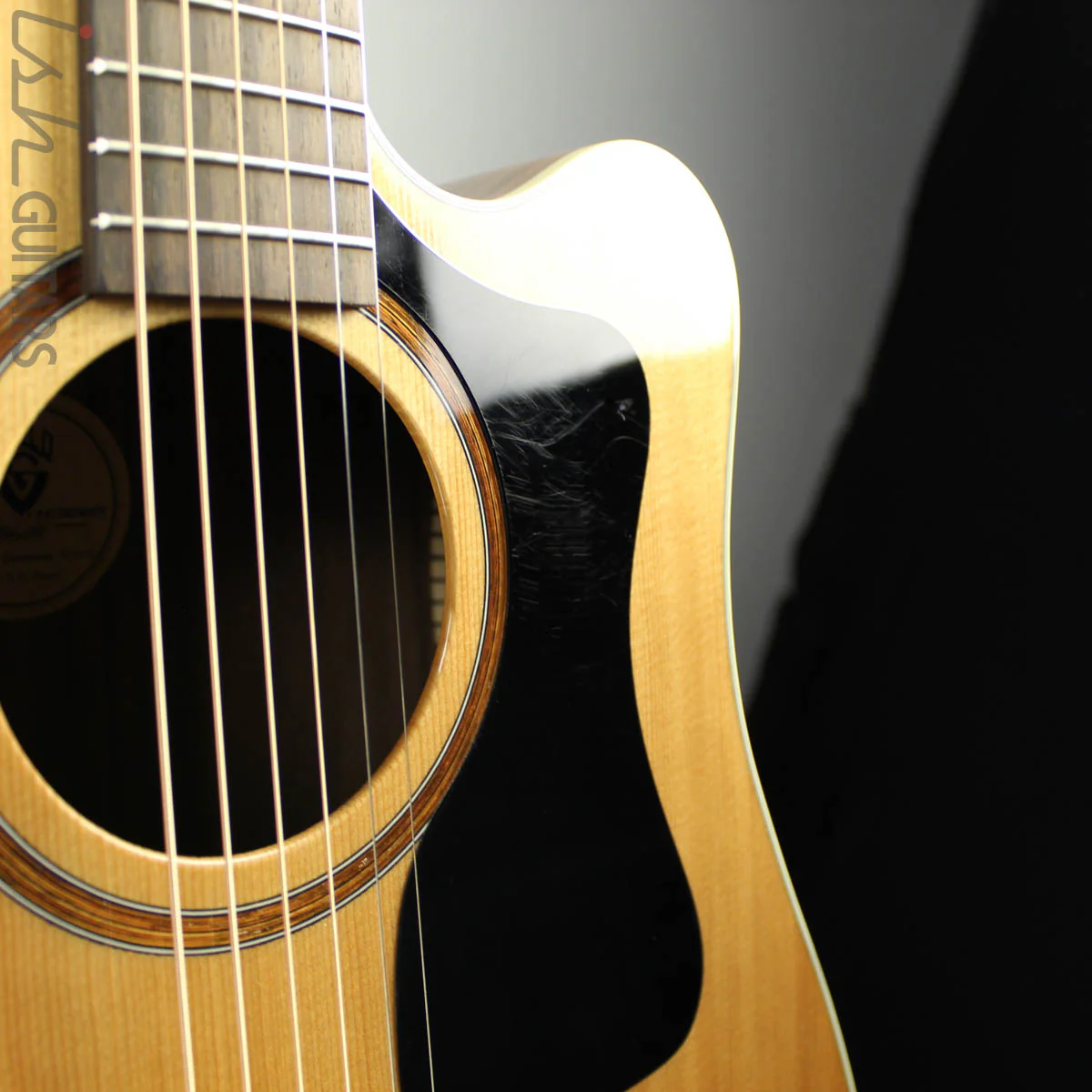 2010's Guild AD-5CE Acoustic Electric - Image 6