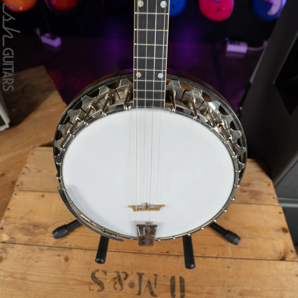 1925 Vega 28-Bracket Tenor Banjo - Image 2