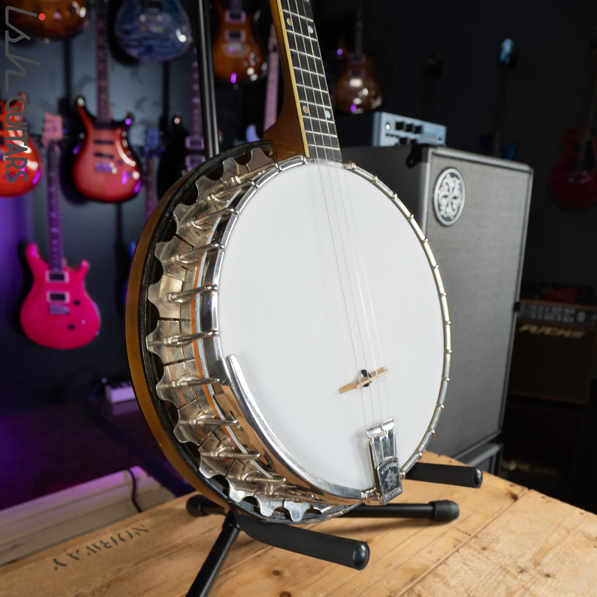 1925 Vega 28-Bracket Tenor Banjo - Image 3