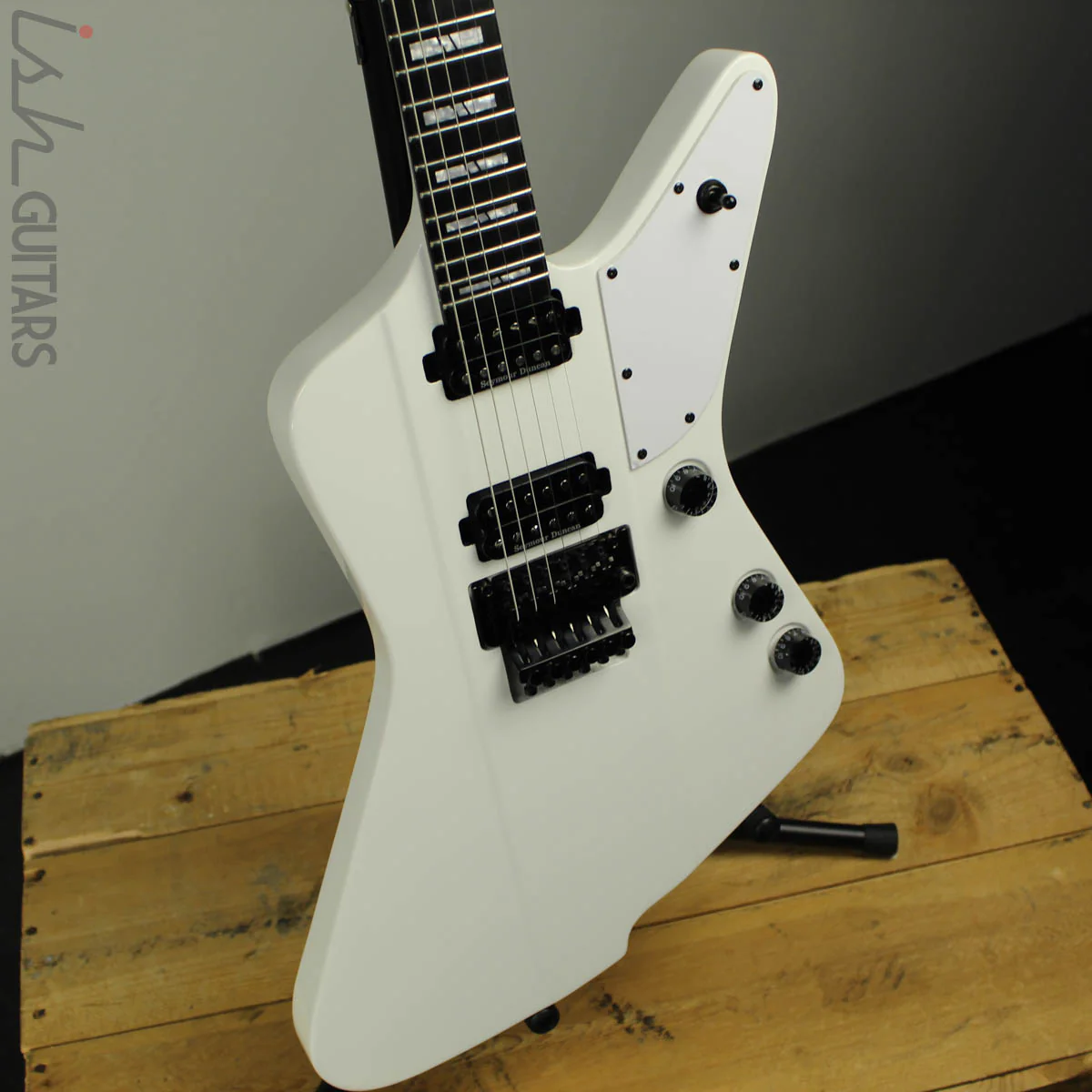 2016 Washburn Parallaxe Priestess Z20FR Marzi Montazeri Signature Electric Guitar Gloss White - Image 6